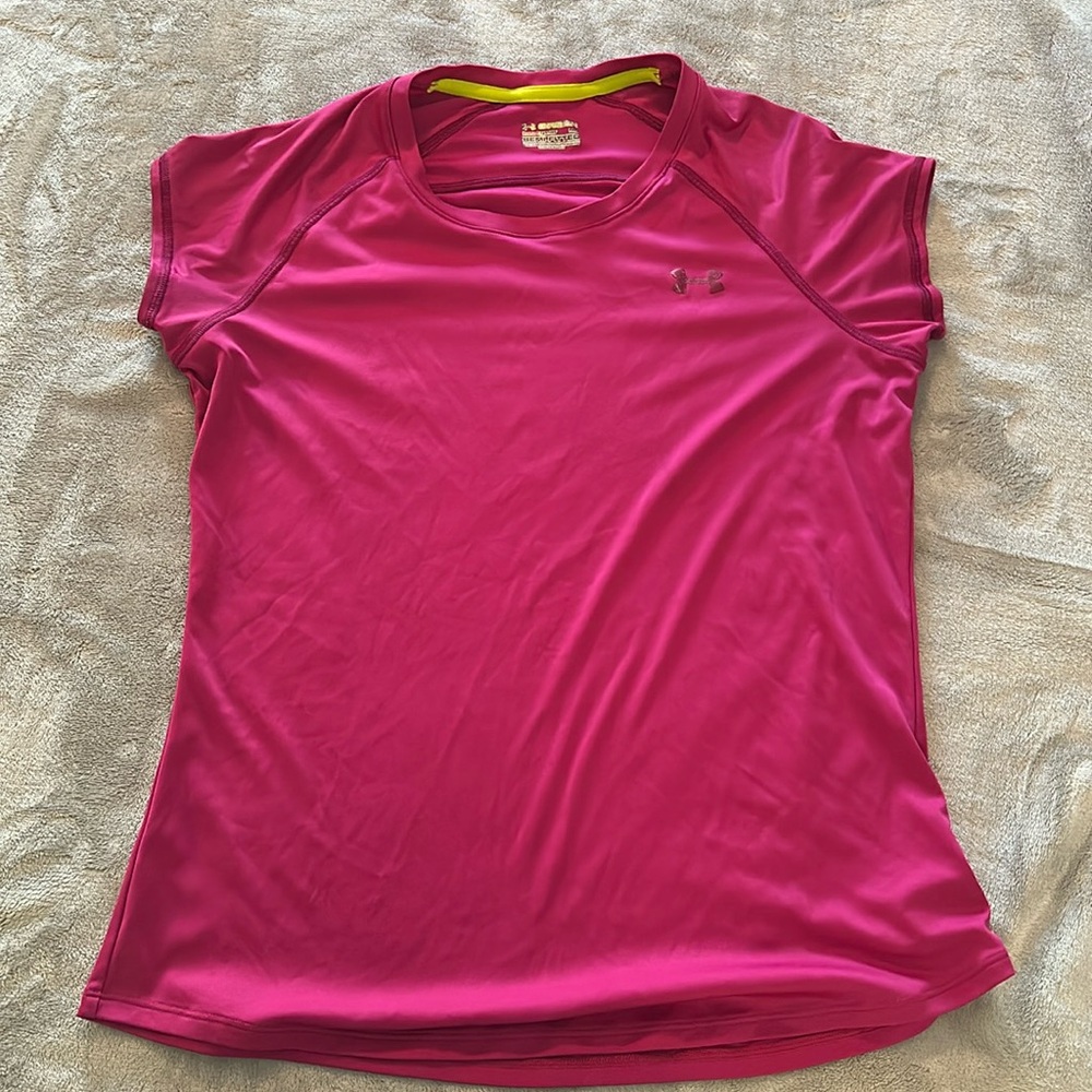 Under-armour heat gear semi fitted:sport shirt.